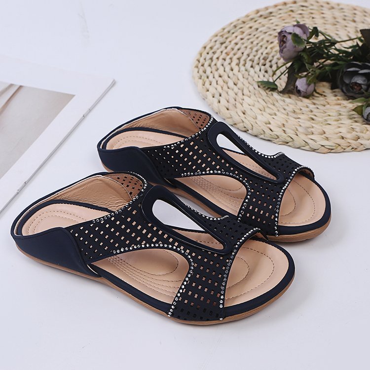 Summer New Style Flat-Bottomed Hollow Carved Hot-Drilled Fish Mouth Female Sandals And Slippers