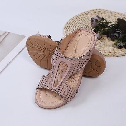 Summer New Style Flat-Bottomed Hollow Carved Hot-Drilled Fish Mouth Female Sandals And Slippers